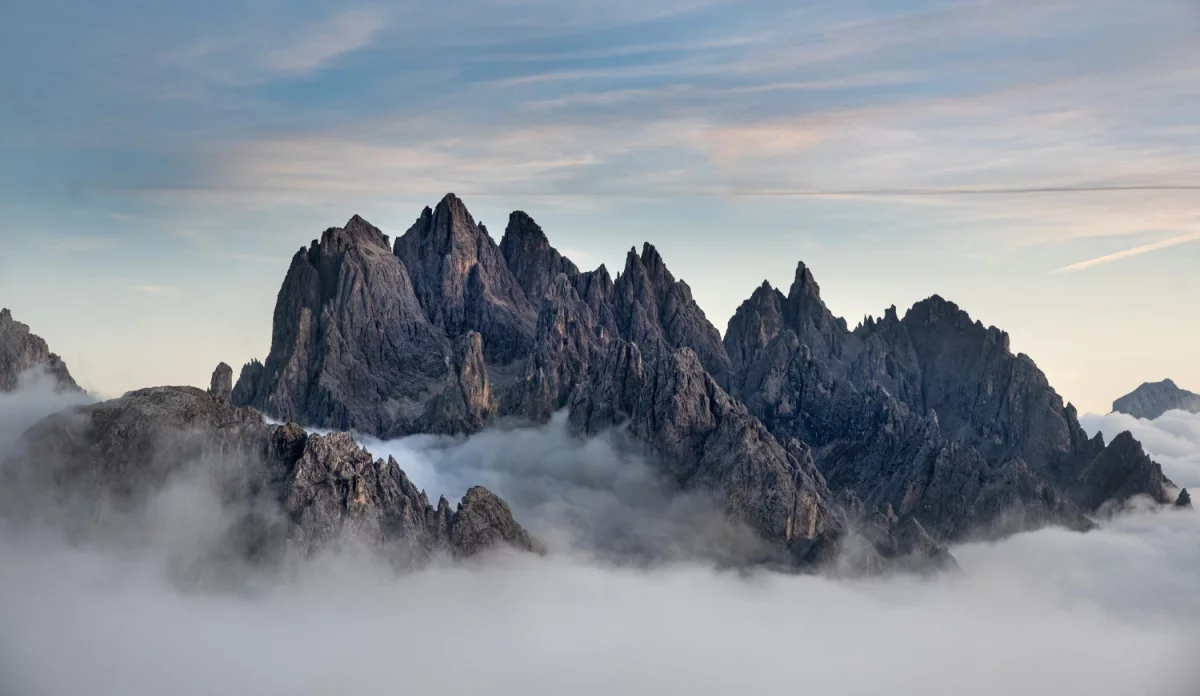 Jak łączyć karierę i macierzyństwo: praktyczny plan dnia, organizacja czasu, strategie pracy zdalnej i narzędzia dla zapracowanych mam